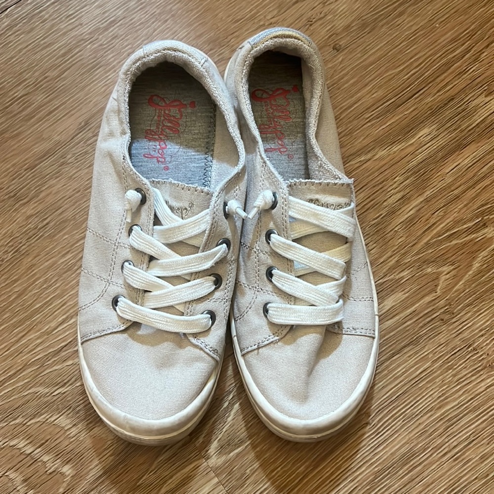 Jellypop sneakers size 7